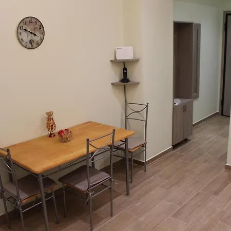 Comfortable Apartment In The Center Of Athens-2